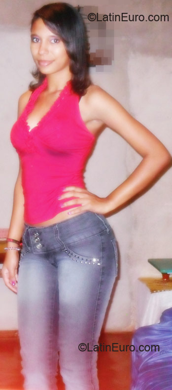 Date this funny Brazil girl Maah from Campinas BR5359