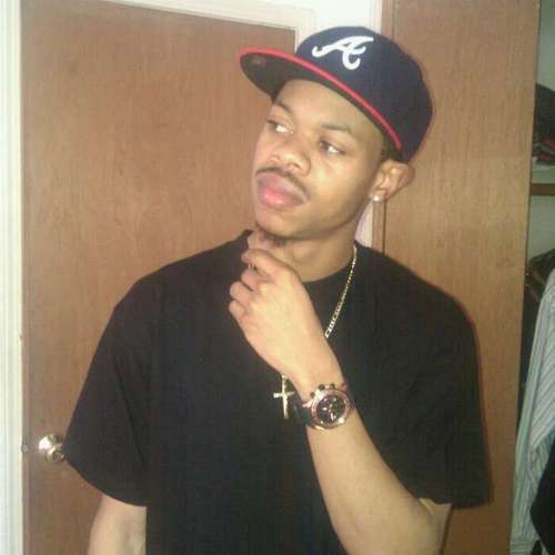 Date this young United States man Bossdonnonk from Seymour US9876