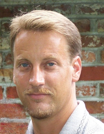 Date this pretty United States man Paul from Waverly US9954