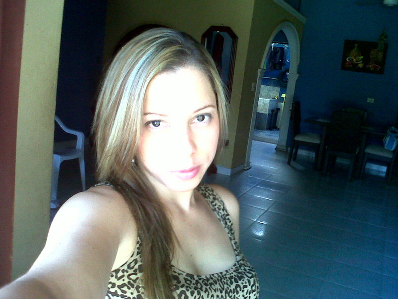 Date this gorgeous Colombia girl Erika from Medellin CO7124