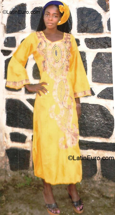 Date this beautiful Cameroon girl Pelagie from Yaounde CM110