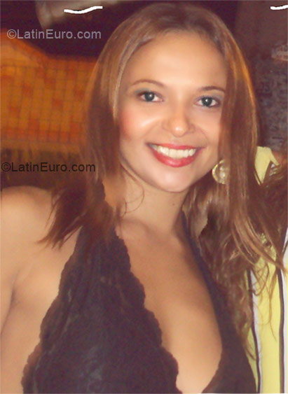 Date this hot Brazil girl Rubia from Rio De Janeiro BR5512