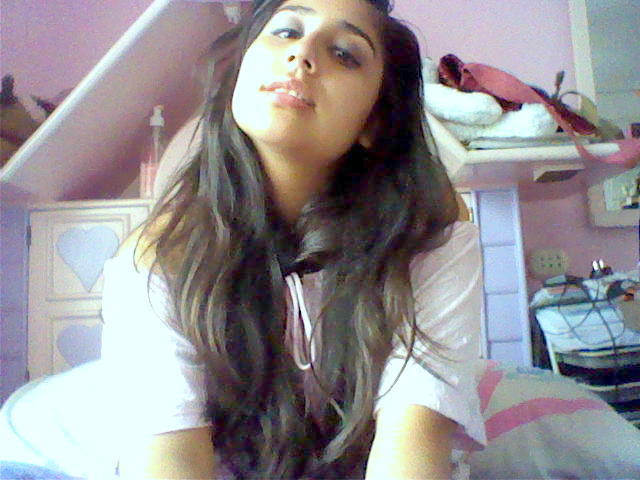 Date this happy Peru girl Maria from Lima PE504