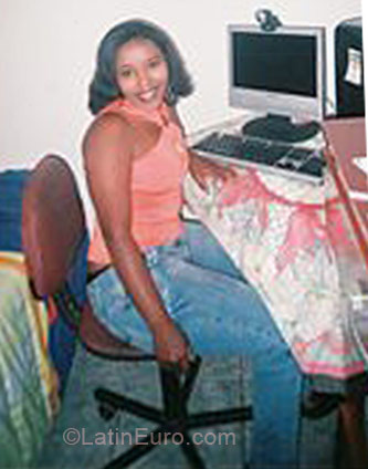 Date this fun Brazil girl Lucia from Brasilia BR5532