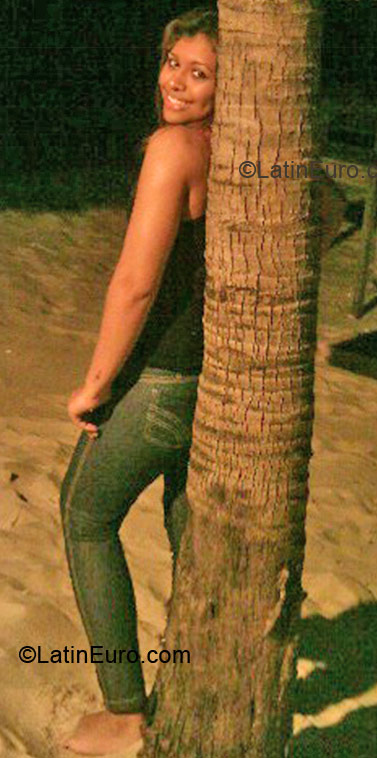 Date this cute Brazil girl Dayane from Fortaleza BR5550