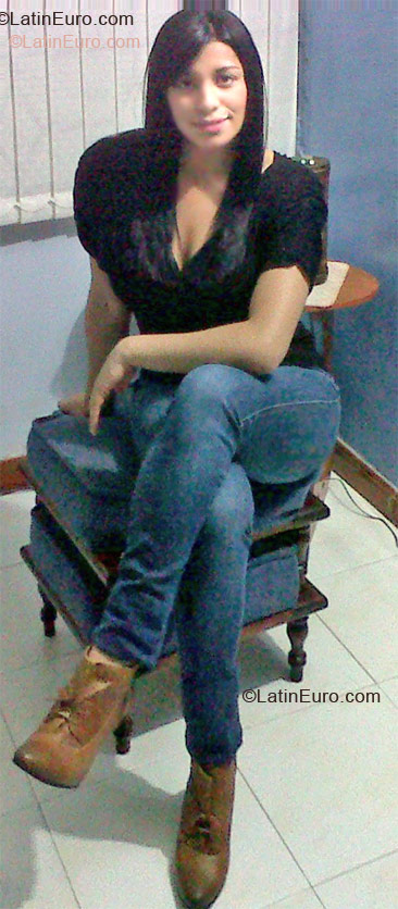 Date this sensual Colombia girl Sonia from Bogota CO7231