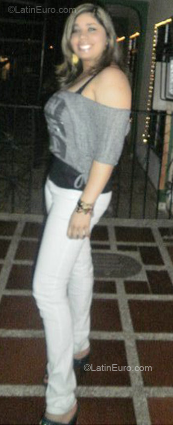 Date this hot Colombia girl MIRIAM from Cali CO7254