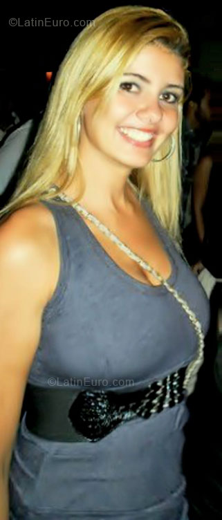 Date this athletic Brazil girl Aline from Manhumirim BR5692