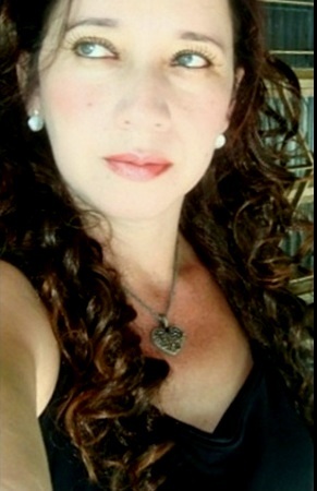 Date this pretty Brazil girl ArleneBella from Goiania BR5695