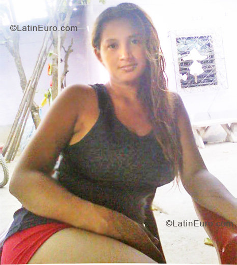 Date this georgeous Honduras girl Wendy from Villanueva HN341