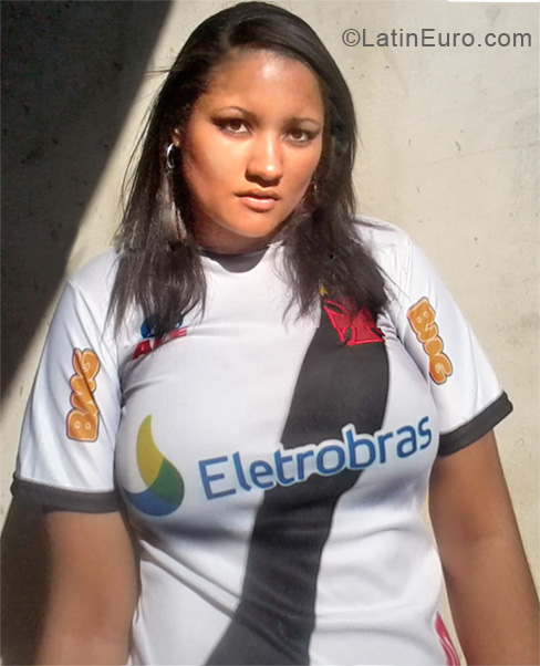 Date this hot Brazil girl Samara from Rio De Janeiro BR5758