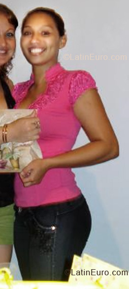 Date this sultry Ecuador girl Geovana from Quito EC137