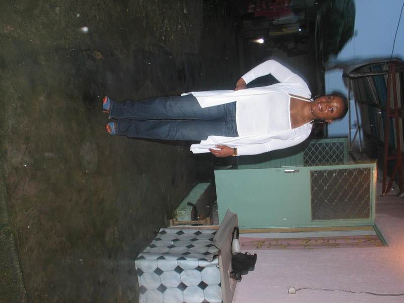 Date this good-looking Cameroon girl Gaelle from Douala CM113