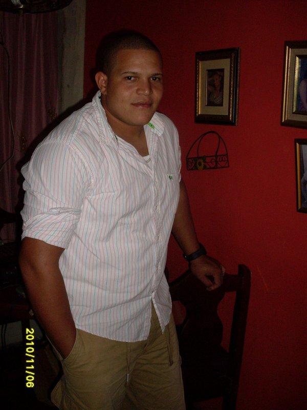 Date this voluptuous Dominican Republic man Warning from Dajabon DO8317