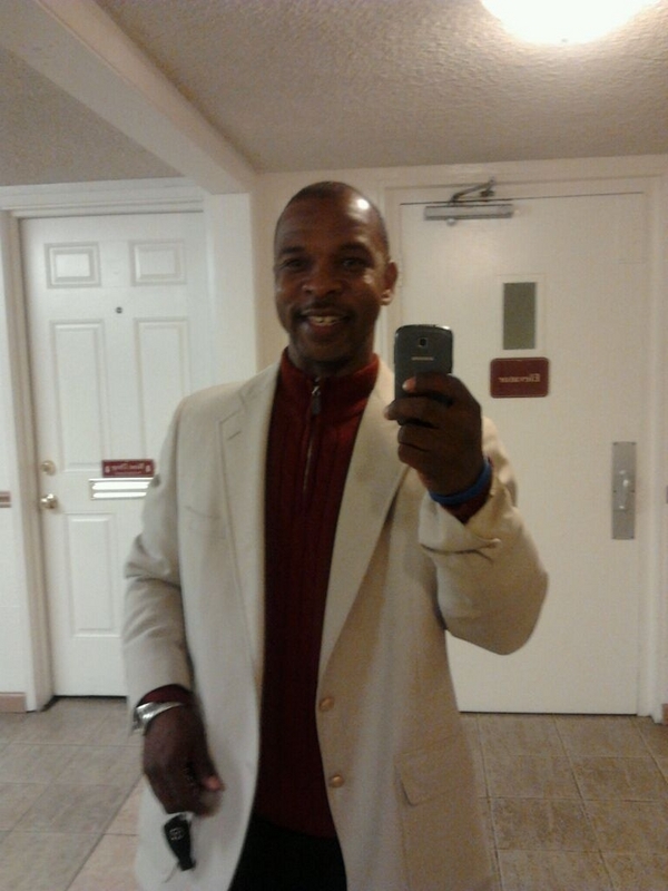 Date this charming United States man Mozelle from San Leandro US10788