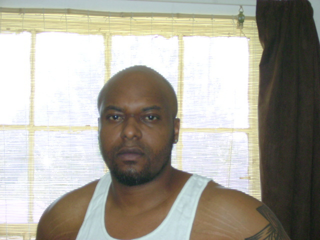 Date this pretty United States man TaHo from New Bern US10835