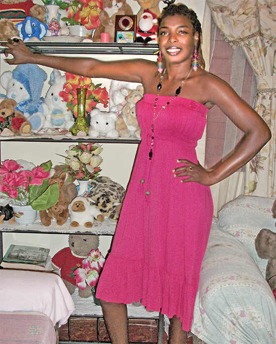 Date this charming Jamaica girl Gordalee from Kingston JM310