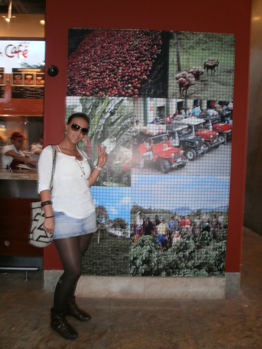 Date this attractive Colombia girl ANDREA from Manizales CO7549