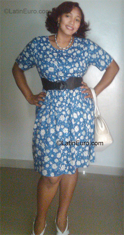 Date this hot Dominican Republic girl Ruth from Barahona DO8701