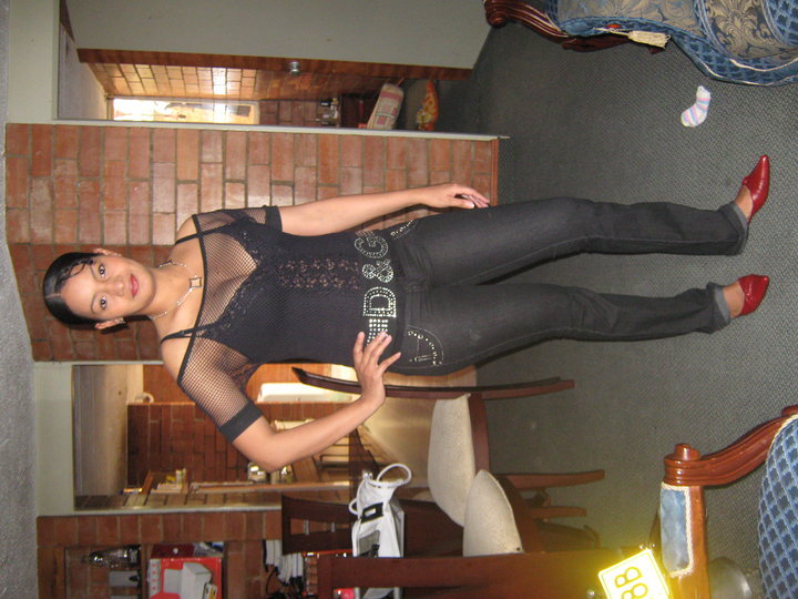 Date this nice looking Colombia girl YANALBA from Bogota CO7619