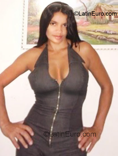 Date this beautiful Brazil girl Andrea from Sao Paulo BR5932