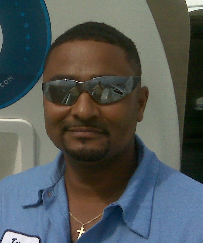 Date this young United States man Terry from Charlotte US11116