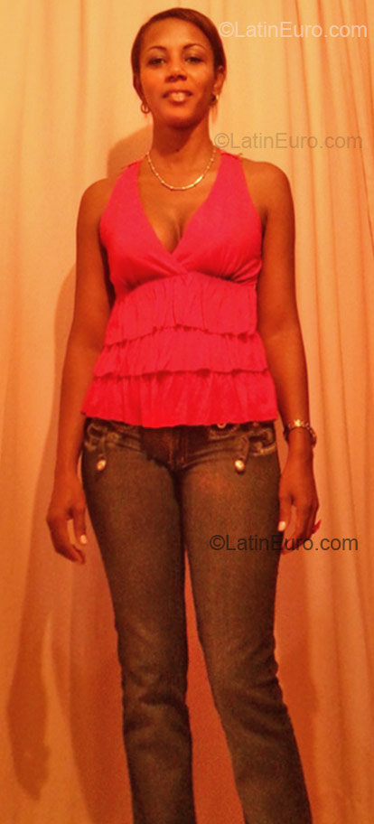 Date this delightful Colombia girl Yoli from Cali Valle CO7680