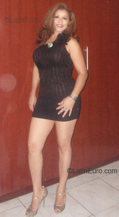 Date this cute Honduras girl Olga from Santa Cruz De Yojoa HN372