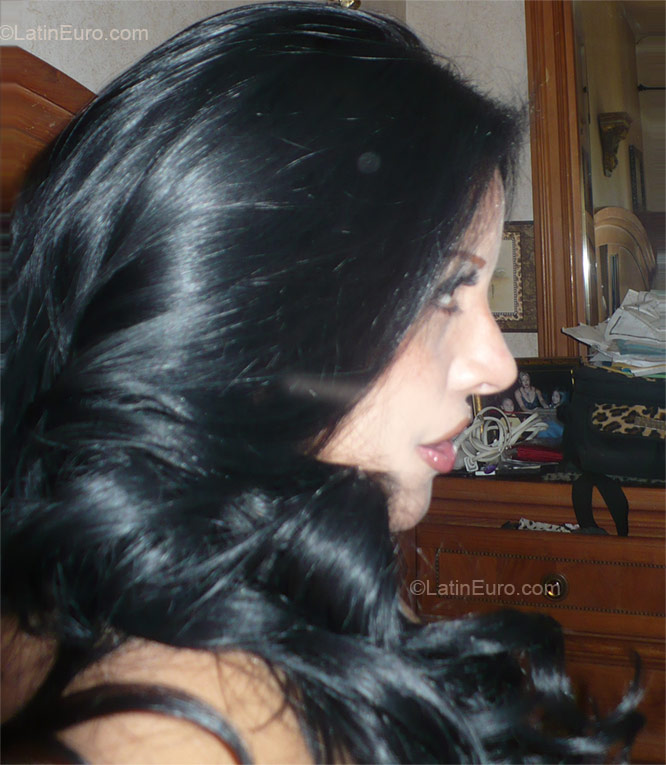 Date this pretty Mexico girl Cecilia from Torreon MX378