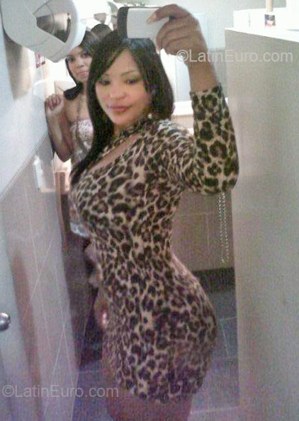 Date this athletic Dominican Republic girl Cristina from Santo Domingo DO22818