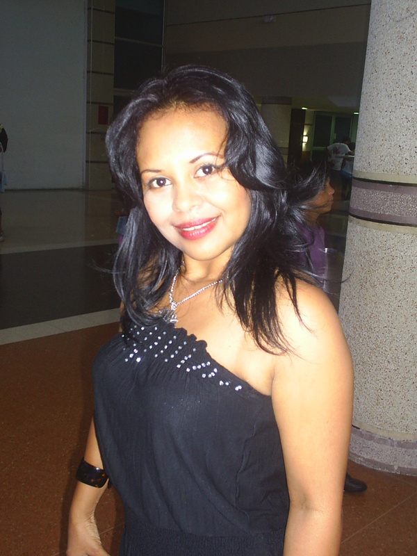 Date this lovely Colombia girl Tania from bogota CO7796