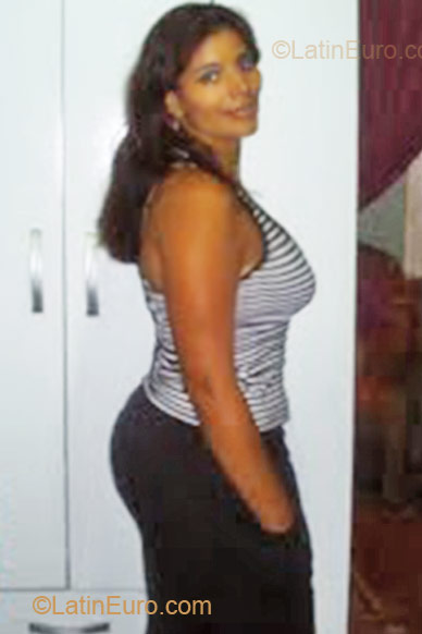 Date this happy Brazil girl Roberta from Paulista BR5982