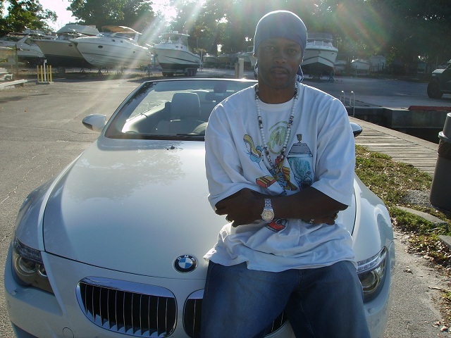 Date this nice looking United States man Logic from Miami US11283