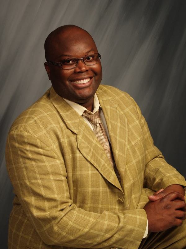 Date this funny United States man TAJUDEENA from Chicago US11288