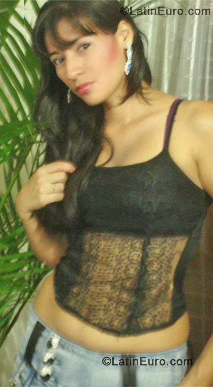 Date this delightful Colombia girl Alemar from Medellin CO7955