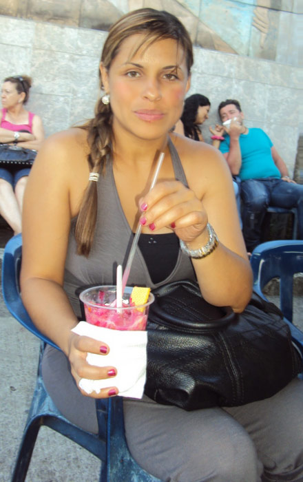 Date this young Colombia girl Maria isabel from Medellin CO8012