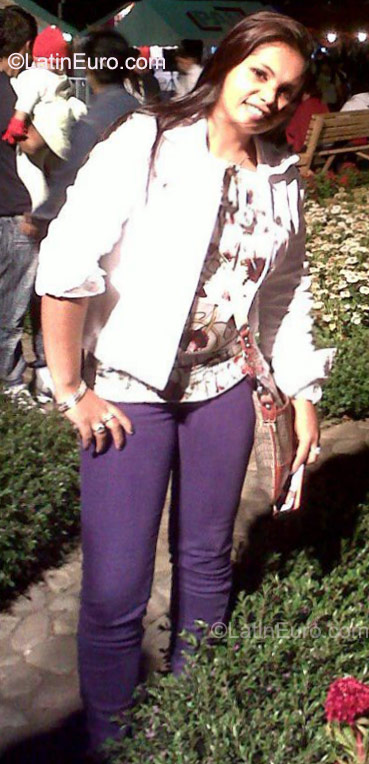 Date this stunning Panama girl Cinthia from David PA157