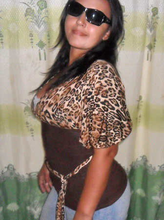 Date this athletic Colombia girl Anabolena from Cali CO8079