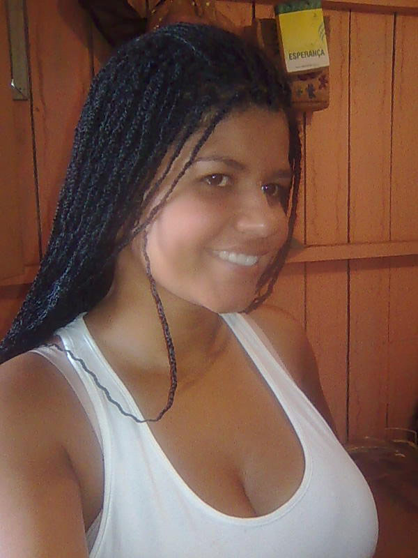 Date this nice looking Brazil girl Kelly from Manaus BR6040