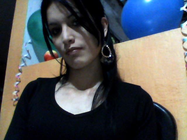 Date this hard body Colombia girl Leidy from Cali CO8128