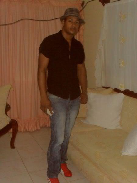 Date this athletic Dominican Republic man Carlos manuel from Santo Domingo DO9476