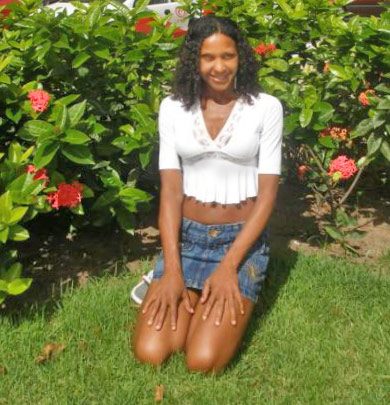Date this lovely Brazil girl Mirian from Dias Davila BR9626