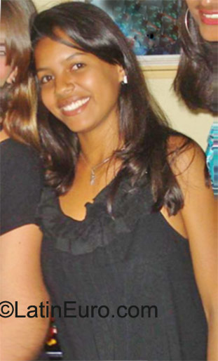 Date this gorgeous Brazil girl Silvana from Sao Paulo BR6082