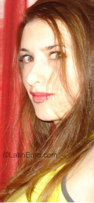 Date this good-looking Colombia girl Zoraida from Bogota CO8399