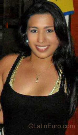 Date this gorgeous Colombia girl Tatiana from Cali CO8374