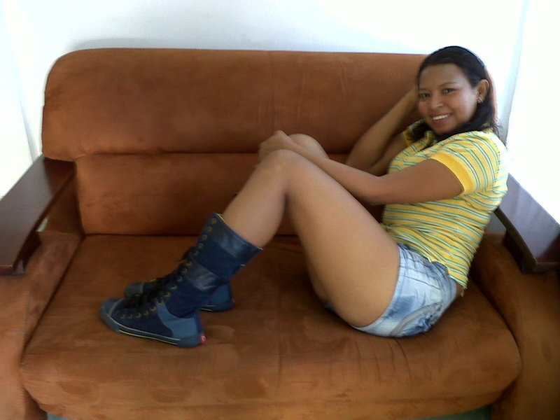Date this athletic Colombia girl DIANA from Monteria CO8410