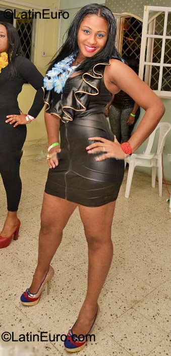 Date this pretty Jamaica girl Nessa_1 from Kingston JM379