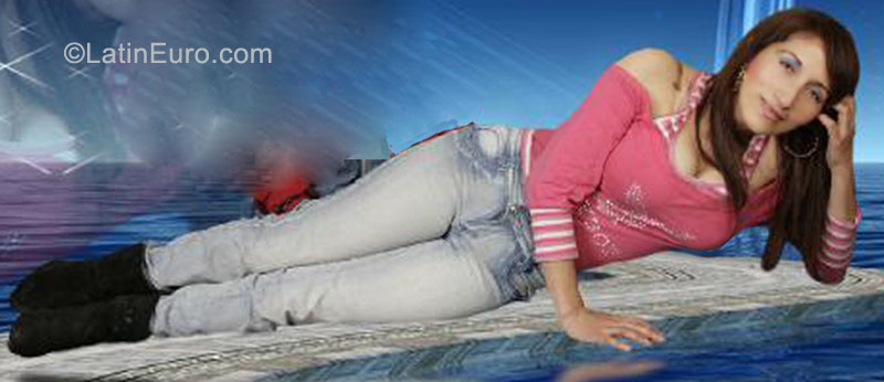 Date this tall Colombia girl Maria Helena from Bogota CO8684