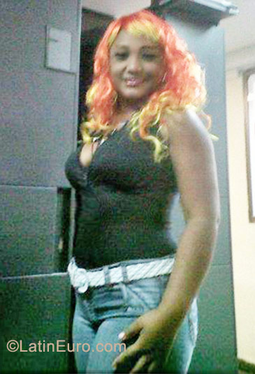 Date this funny Colombia girl Tania from Santa Marta CO8703