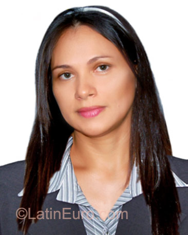 Date this passionate Colombia girl Victoria from Medellin CO8778